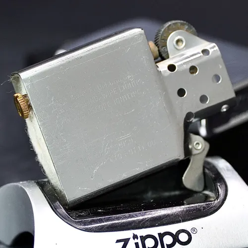 ZIPPO XƯA 1989 - HÀNG XƯA THẬP NIÊN 80s _ CHỦ ĐỀ QUÂN ĐỘI HẬU CẦN HÀ LAN