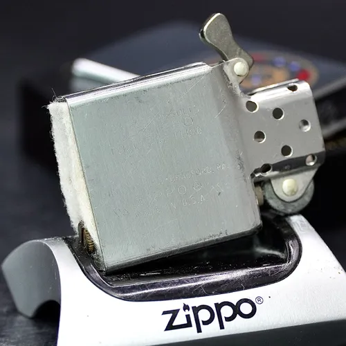 ZIPPO XƯA 1985 - HÀNG XƯA THẬP NIÊN 80s _ CHỦ ĐỀ TÀU CHIẾN MISSISSIPPI CGN-40