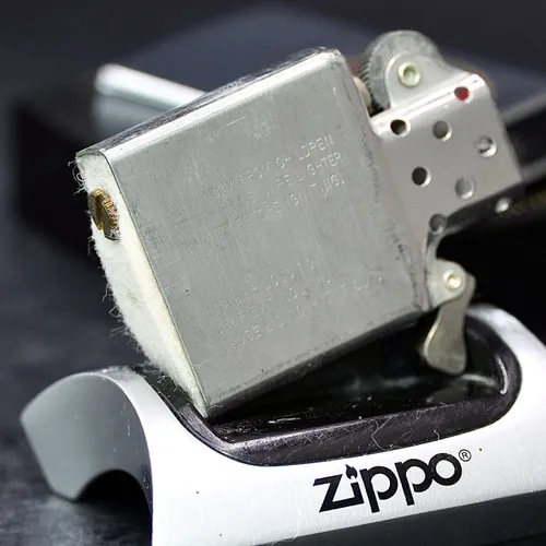 ZIPPO XƯA 1985 - HÀNG XƯA THẬP NIÊN 80s _ CHỦ ĐỀ TÀU CHIẾN MISSISSIPPI CGN-40