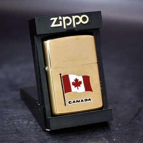 ZIPPO XƯA CANADA 32-89  - HÀNG XƯA THẬP NIÊN 80s _ CHỦ ĐỀ CỜ CANADA