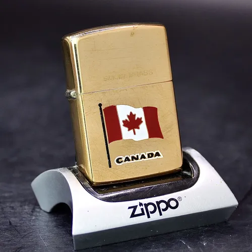 ZIPPO XƯA CANADA 32-89  - HÀNG XƯA THẬP NIÊN 80s _ CHỦ ĐỀ CỜ CANADA