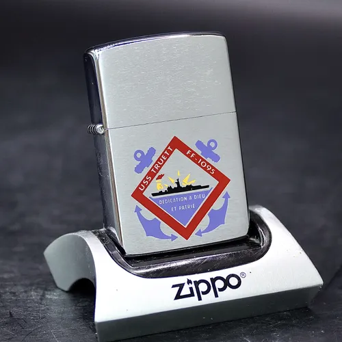 ZIPPO XƯA 1984  - HÀNG XƯA THẬP NIÊN 80s _ CHỦ ĐỀ TÀU CHIẾN TRUETT FF-1095