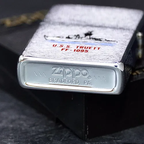 ZIPPO XƯA 1984  - HÀNG XƯA THẬP NIÊN 80s _ CHỦ ĐỀ TÀU CHIẾN TRUETT FF-1095