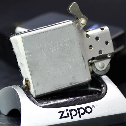 ZIPPO XƯA 1984  - HÀNG XƯA THẬP NIÊN 80s _ CHỦ ĐỀ TÀU CHIẾN TRUETT FF-1095