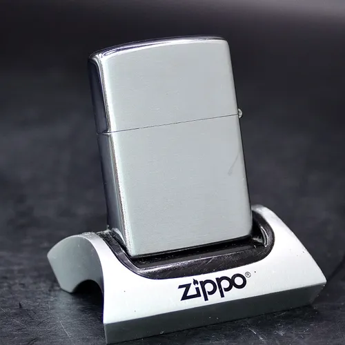 ZIPPO XƯA 1974  - HÀNG XƯA THẬP NIÊN 70s _ CHỦ ĐỀ LOGO CĂN CỨ HẢI QUÂN MỸ