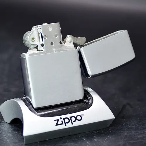 ZIPPO XƯA 1974  - HÀNG XƯA THẬP NIÊN 70s _ CHỦ ĐỀ LOGO CĂN CỨ HẢI QUÂN MỸ