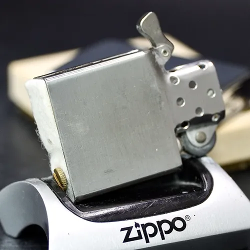 ZIPPO XƯA 1974  - HÀNG XƯA THẬP NIÊN 70s _ CHỦ ĐỀ LOGO CĂN CỨ HẢI QUÂN MỸ