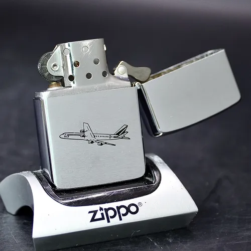 ZIPPO XƯA 1985  - HÀNG XƯA THẬP NIÊN 80s _ CHỦ ĐỀ PHI ĐOÀN VẬN TẢI CHIẾN LƯỢC PHÁP