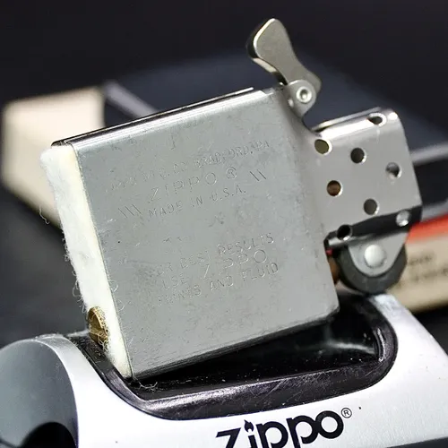 ZIPPO XƯA 1985  - HÀNG XƯA THẬP NIÊN 80s _ CHỦ ĐỀ PHI ĐOÀN VẬN TẢI CHIẾN LƯỢC PHÁP