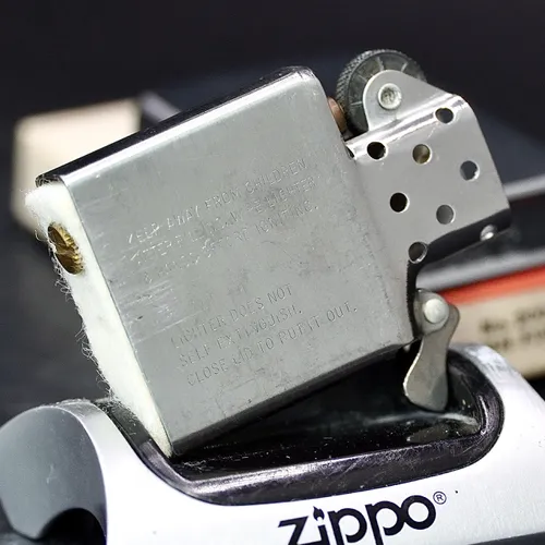 ZIPPO XƯA 1985  - HÀNG XƯA THẬP NIÊN 80s _ CHỦ ĐỀ PHI ĐOÀN VẬN TẢI CHIẾN LƯỢC PHÁP