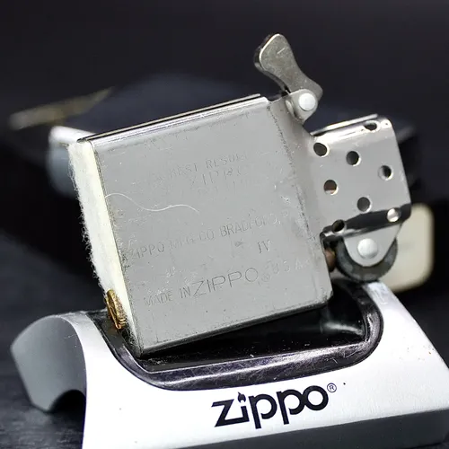 ZIPPO XƯA 1988 - HÀNG XƯA THẬP NIÊN 80s _ CHỦ ĐỀ TRUNG TÂM VŨ TRỤ KENNEDY