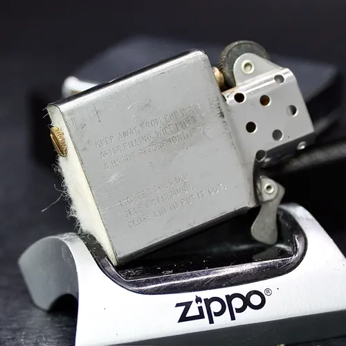 ZIPPO XƯA 1986 - HÀNG XƯA THẬP NIÊN 80s _ CHỦ ĐỀ TẬP ĐOÀN TRICO