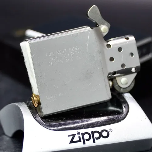 ZIPPO XƯA 1992 - HÀNG XƯA THẬP NIÊN 90s _ CHỦ ĐỀ LÁ VUI VẺ