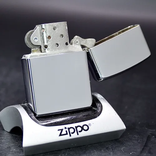 ZIPPO XƯA 1996 - HÀNG XƯA THẬP NIÊN 90s _ CHỦ ĐỀ LOGO CĂN CỨ KHÔNG QUÂN HOA KỲ