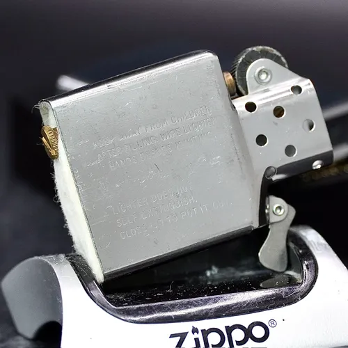 ZIPPO XƯA 1992 - HÀNG XƯA THẬP NIÊN 90s _ CHỦ ĐỀ THƯƠNG HIỆU ZIPPO