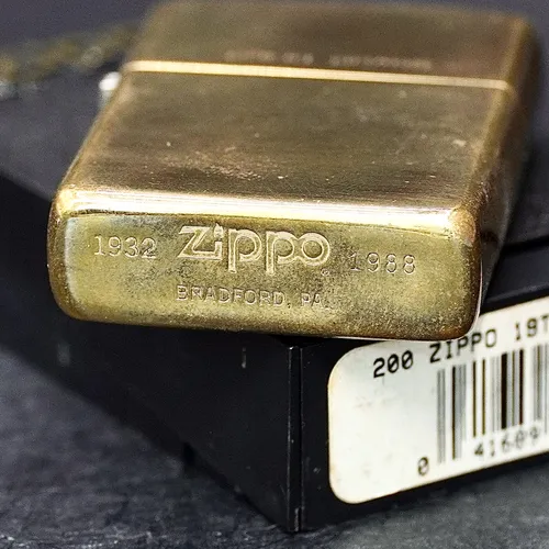 ZIPPO XƯA 32-88 - HÀNG XƯA THẬP NIÊN 80s _ CHỦ ĐỀ NGUYÊN BẢN