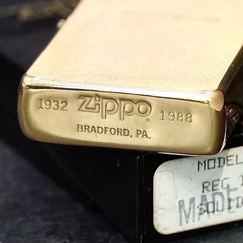 ZIPPO XƯA 32-88 - HÀNG XƯA THẬP NIÊN 80s _ CHỦ ĐỀ SOLID BRASS