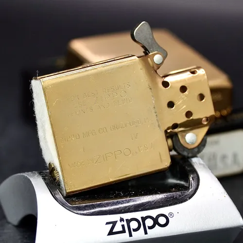 ZIPPO XƯA 32-88 - HÀNG XƯA THẬP NIÊN 80s _ CHỦ ĐỀ SOLID BRASS