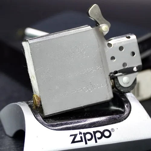 ZIPPO XƯA 1992 - HÀNG XƯA THẬP NIÊN 90s _ CHỦ ĐỀ TRỪU TƯỢNG