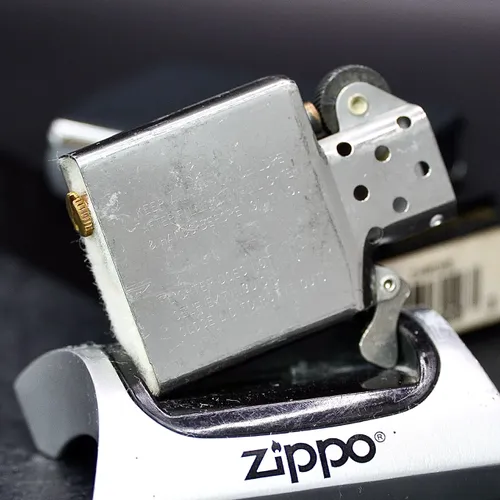 ZIPPO XƯA 1991 - HÀNG XƯA THẬP NIÊN 90s _ CHỦ ĐỀ TRẠM KHÔNG QUÂN HOÀNG GIA ANH