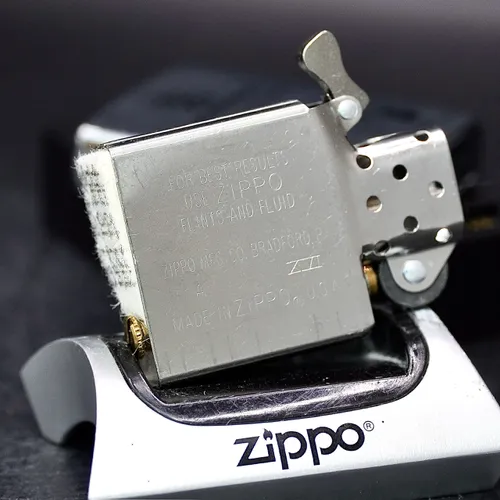 ZIPPO XƯA 2000 - HÀNG XƯA 2000s _ CHỦ ĐỀ SÚNG NGẮN Ổ XOAY K-FRAME