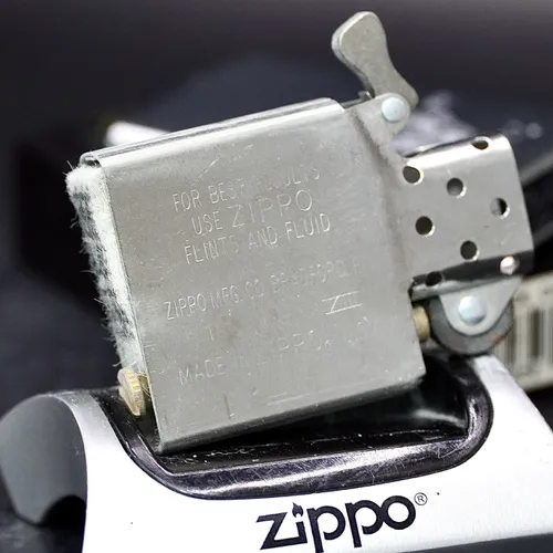 ZIPPO XƯA 1997 - HÀNG XƯA THẬP NIÊN 90s _ CHỦ ĐỀ ZIPPO SIGNATURE