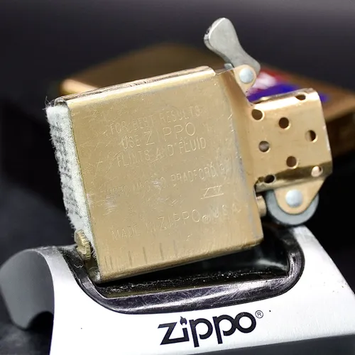 ZIPPO XƯA 1999 - HÀNG XƯA THẬP NIÊN 90s _ CHỦ ĐỀ DORAL