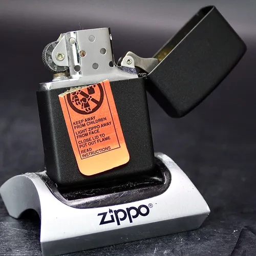 ZIPPO XƯA 1990 - HÀNG XƯA THẬP NIÊN 90s _ CHỦ ĐỀ TÀU CHIẾN MOBILE BAY CG-53