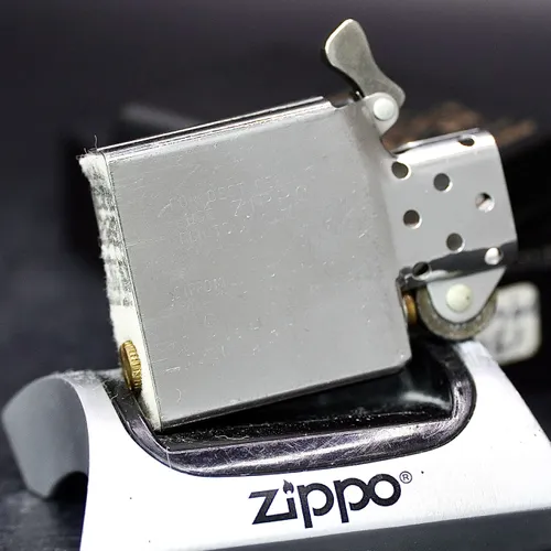 ZIPPO XƯA 1990 - HÀNG XƯA THẬP NIÊN 90s _ CHỦ ĐỀ TÀU CHIẾN MOBILE BAY CG-53