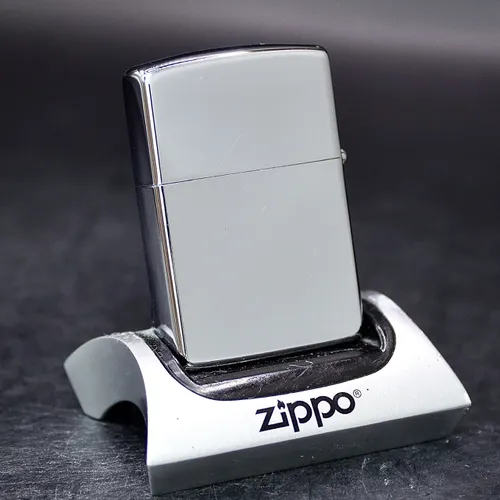 ZIPPO XƯA 1999 - HÀNG XƯA THẬP NIÊN 90s _ CHỦ ĐỀ XE THIẾT GIÁP