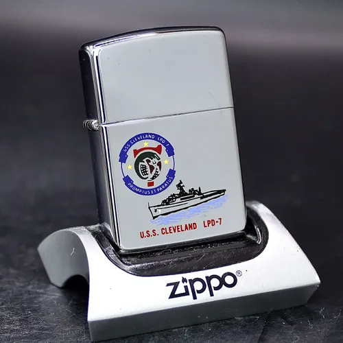 ZIPPO XƯA 1989 - HÀNG XƯA THẬP NIÊN 80s _ CHỦ ĐỀ TÀU CHIẾN CLEVERLAND LPD-7
