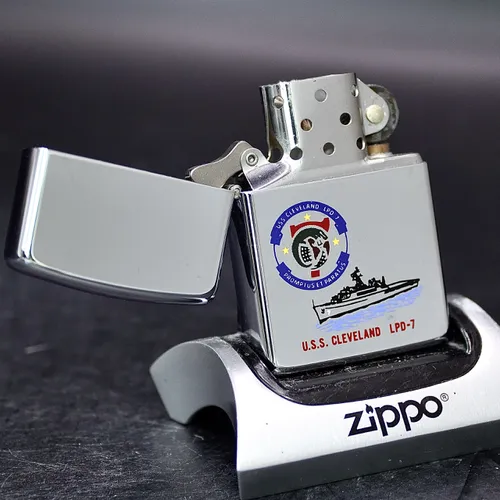 ZIPPO XƯA 1989 - HÀNG XƯA THẬP NIÊN 80s _ CHỦ ĐỀ TÀU CHIẾN CLEVERLAND LPD-7