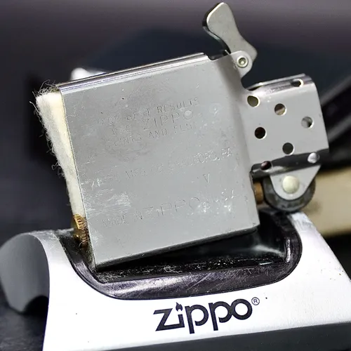 ZIPPO XƯA 1989 - HÀNG XƯA THẬP NIÊN 80s _ CHỦ ĐỀ TÀU CHIẾN CLEVERLAND LPD-7