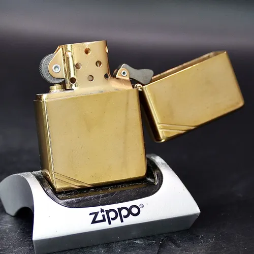 ZIPPO XƯA 1998 - HÀNG XƯA THẬP NIÊN 90s _ CHỦ ĐỀ NỮ THẦN TỰ DO