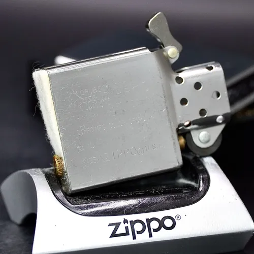 ZIPPO XƯA 1991 - HÀNG XƯA THẬP NIÊN 90s _ CHỦ ĐỀ TÀU CHIẾN VALLEY FORGE CG-50
