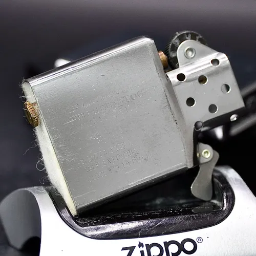 ZIPPO XƯA 1991 - HÀNG XƯA THẬP NIÊN 90s _ CHỦ ĐỀ TÀU CHIẾN VALLEY FORGE CG-50