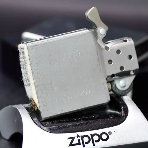 ZIPPO XƯA 1994 - HÀNG XƯA THẬP NIÊN 90s _ CHỦ ĐỀ LỰC LƯỢNG HIẾN BINH PHÁP