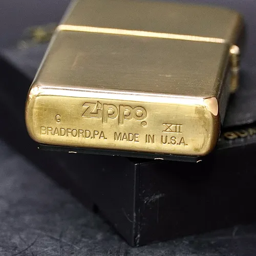 ZIPPO XƯA 1996 - HÀNG XƯA THẬP NIÊN 90s _ CHỦ ĐỀ HỌA TIẾT LATTICE