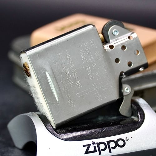 ZIPPO XƯA 2000 - HÀNG XƯA 2000s _ CHỦ ĐỀ XE JEEP
