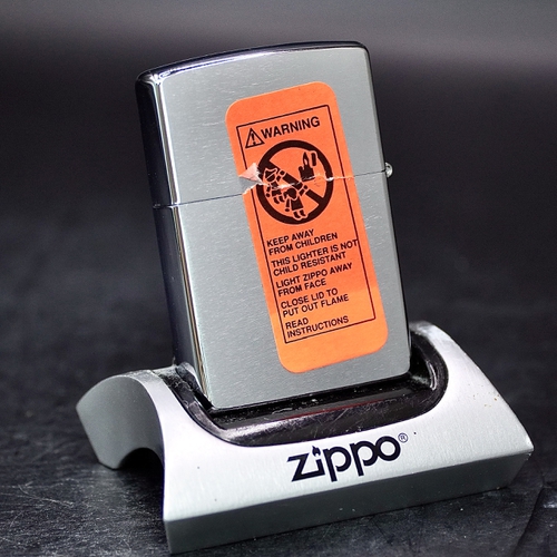 ZIPPO XƯA 2000 - HÀNG XƯA 2000s _ CHỦ ĐỀ SÚNG SMIITH & WESSON VOLCANIC PISTOL