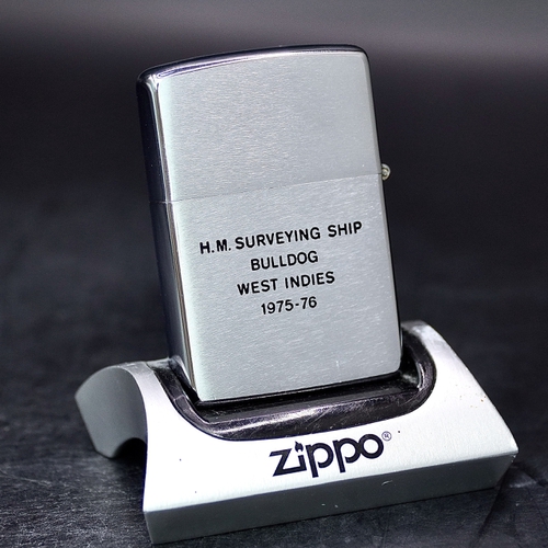 ZIPPO XƯA 1976 - HÀNG XƯA THẬP NIÊN 70s _ CHỦ ĐỀ LOGO TÀU CHIẾN HMS BULLDOG