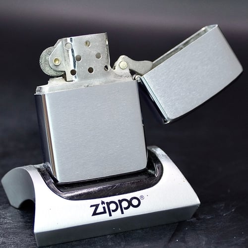 ZIPPO XƯA 1981 - HÀNG XƯA THẬP NIÊN 80s _ CHỦ ĐỀ NGUYÊN BẢN
