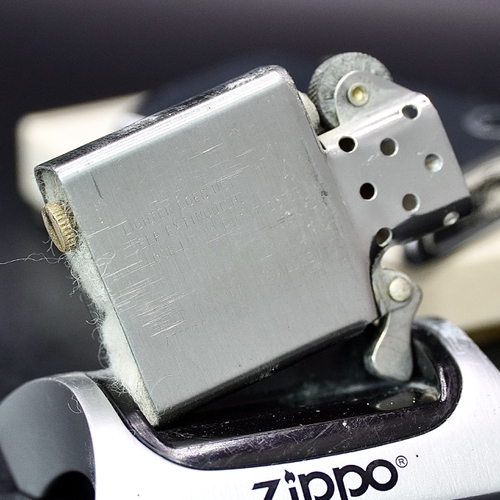 ZIPPO XƯA 1981 - HÀNG XƯA THẬP NIÊN 80s _ CHỦ ĐỀ NGUYÊN BẢN