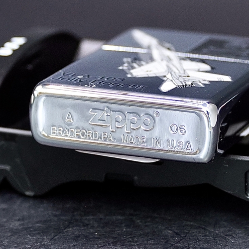 ZIPPO XƯA 2006 - HÀNG XƯA 2000s _ CHỦ ĐỀ PHẢN LỰC VFA-103 JOLLY ROGER