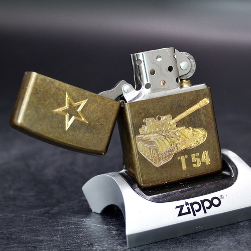 ZIPPO XƯA 2001 - HÀNG XƯA 2000s _ CHỦ ĐỀ XE TĂNG T54