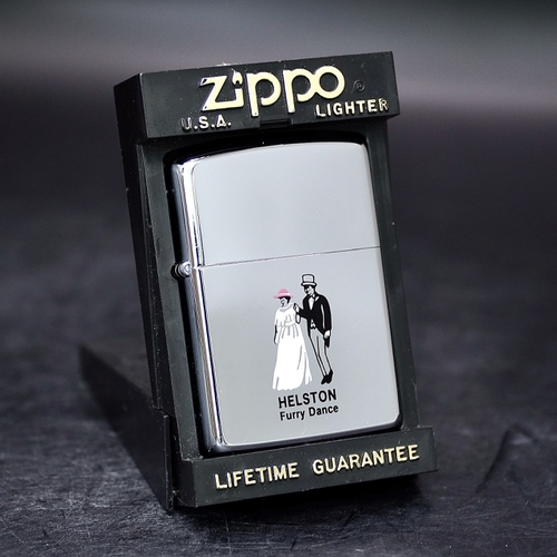 ZIPPO XƯA 1990 - HÀNG XƯA THẬP NIÊN 90s _ CHỦ ĐỀ HELSTON FURRY DANCE