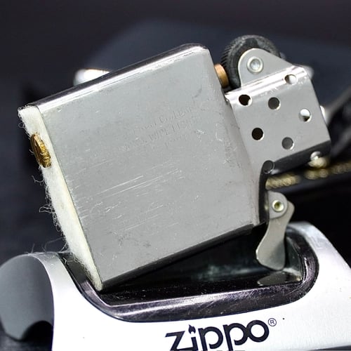 ZIPPO XƯA 1990 - HÀNG XƯA THẬP NIÊN 90s _ CHỦ ĐỀ HELSTON FURRY DANCE