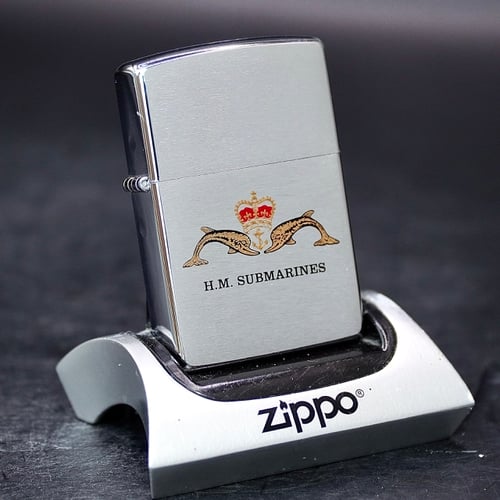 ZIPPO XƯA 1998 - HÀNG XƯA THẬP NIÊN 90s _ CHỦ ĐỀ LOGO TÀU NGẦM HOÀNG GIA ANH