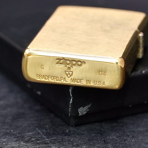 ZIPPO ARMOR XƯA 2004 - HÀNG XƯA 2000s _ CHỦ ĐỀ TRƠN BẢN