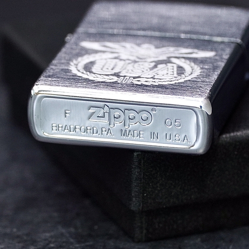 ZIPPO XƯA 2005 - HÀNG XƯA 2000s _ CHỦ ĐỀ BIỂU TƯỢNG QUÂN SỰ MỸ